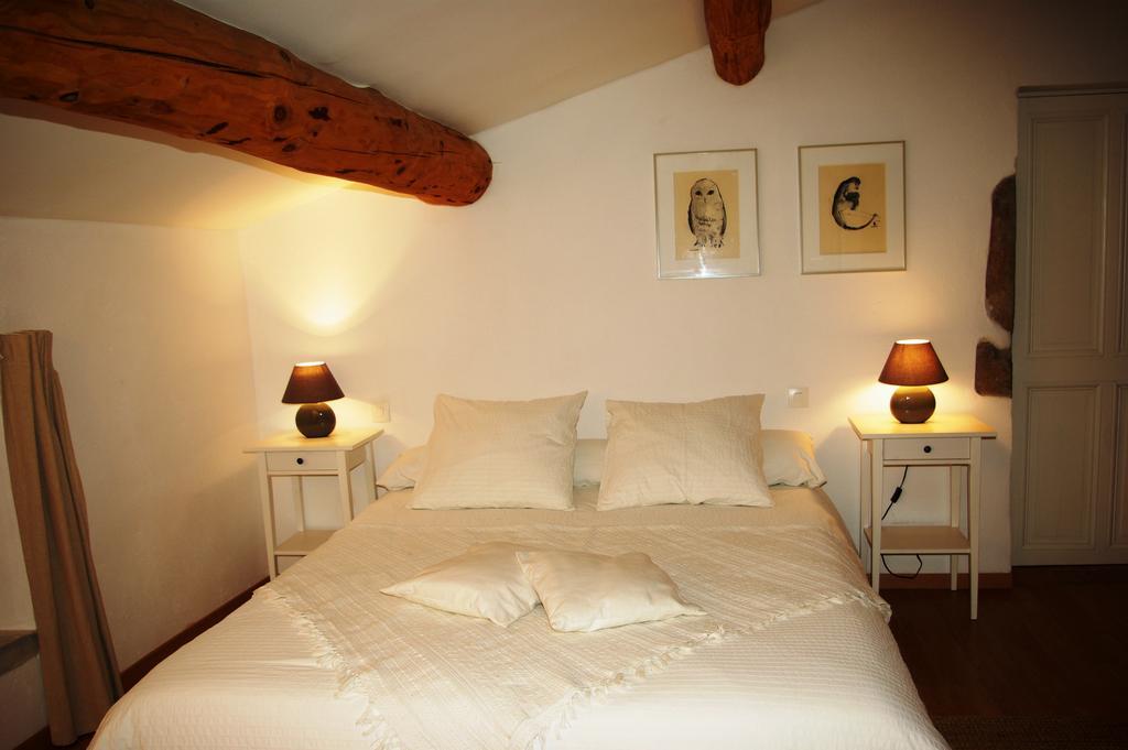 Le Mas De La Fontaine Bed and Breakfast Le Pegue Eksteriør billede